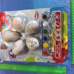 ביצים לצביעה עם צבעים