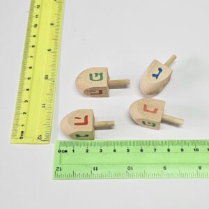 סביבון עץ עם כיתוב נגהפ | אביזרים לחנוכה