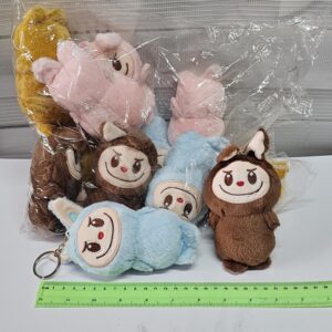 בובה לבובו פרווה | בובות Labubu | בובות דובי למכונות