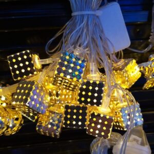 שרשרת אורות קוביות החושן | שרשרת לד אורך 2 מטר על סוללות